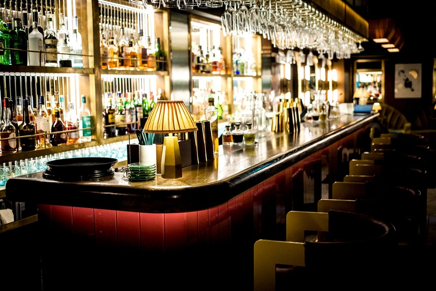 dating bars london